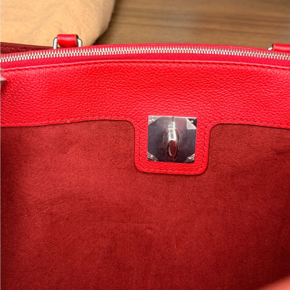 Louis Vuitton Rubis Pebbled Leather Lockmeto Bag - Picture 10 of 17